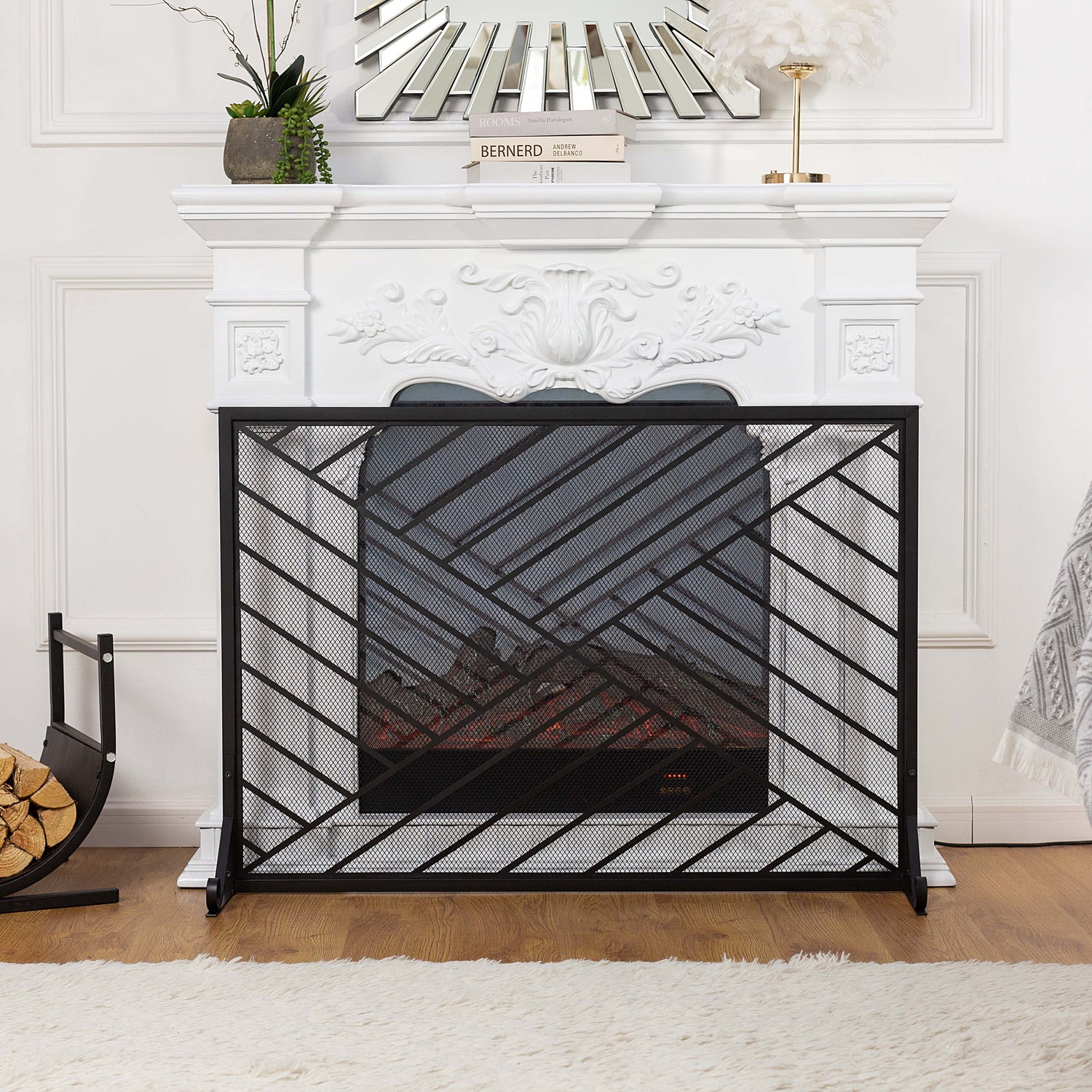 Iron fireplace screen