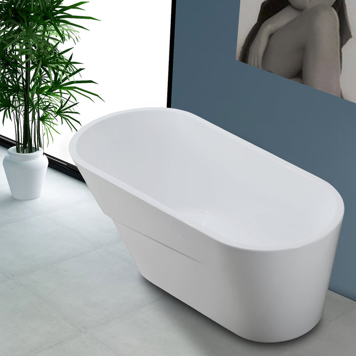 67" x 31" Freestanding Acrylic Bathtub - HomeBeyond